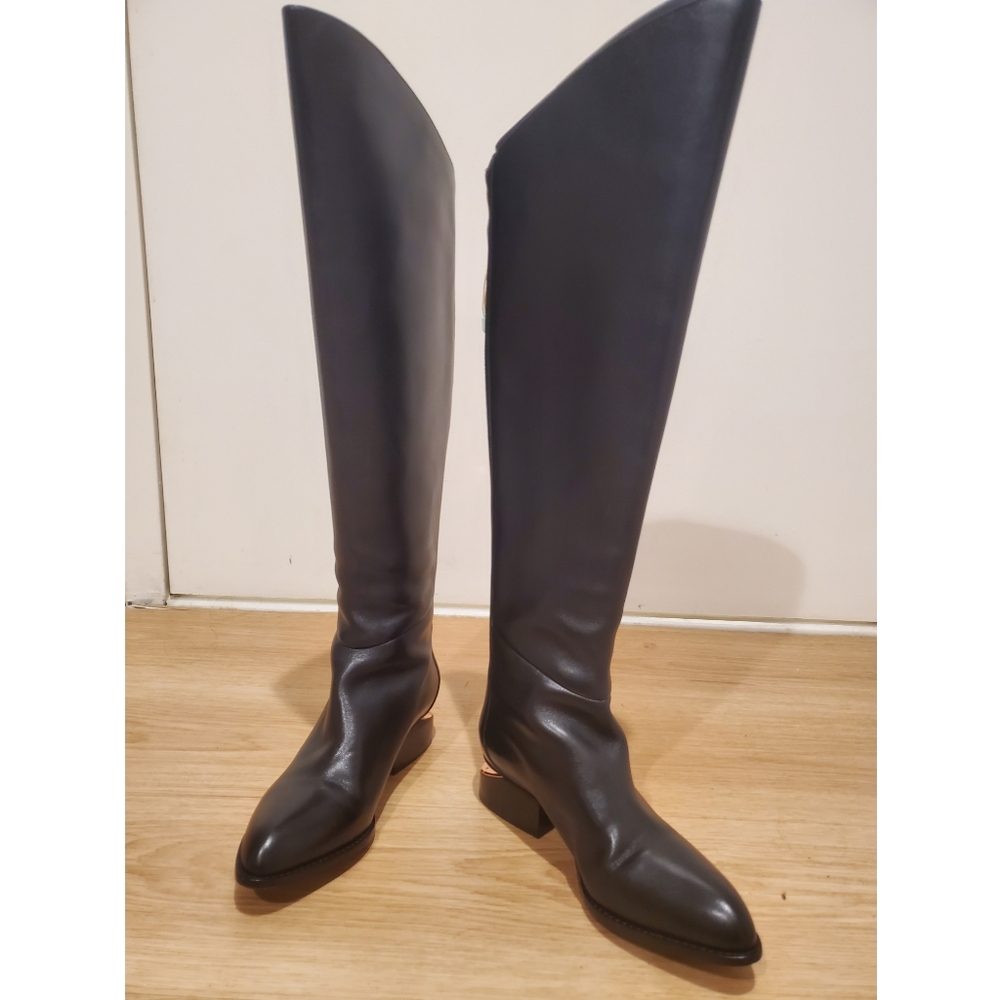 Alexander Wang Kneehigh boots with rose gold